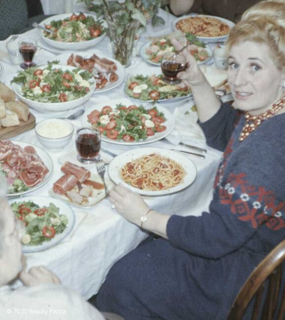 Il primo Social Network della storia ha il profumo del pane (e non è un’App).